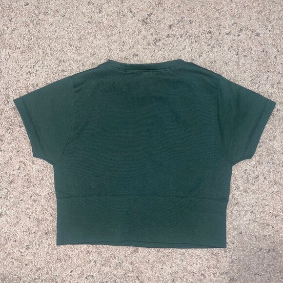 SOLD Green Seamless Cropped T-Shirt - Picture 5 of 5